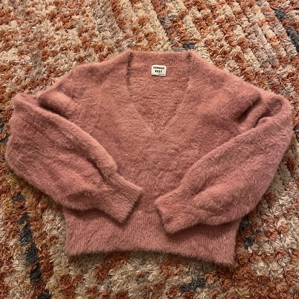 Fuzzy cropped sweater